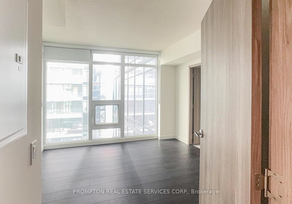3-concord-cityplace-way-toronto-ontario-c12386781