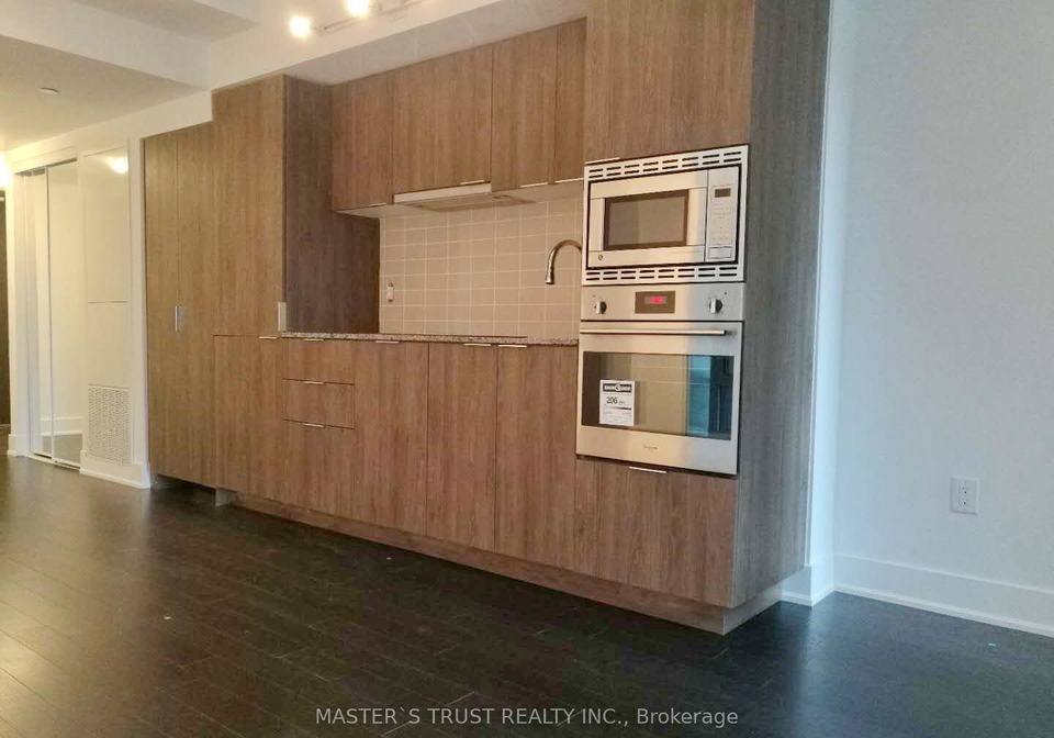 955-bay-street-toronto-ontario-c12386964