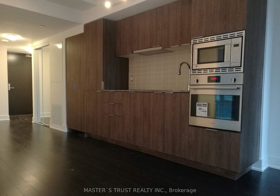 955-bay-street-toronto-ontario-c12386964