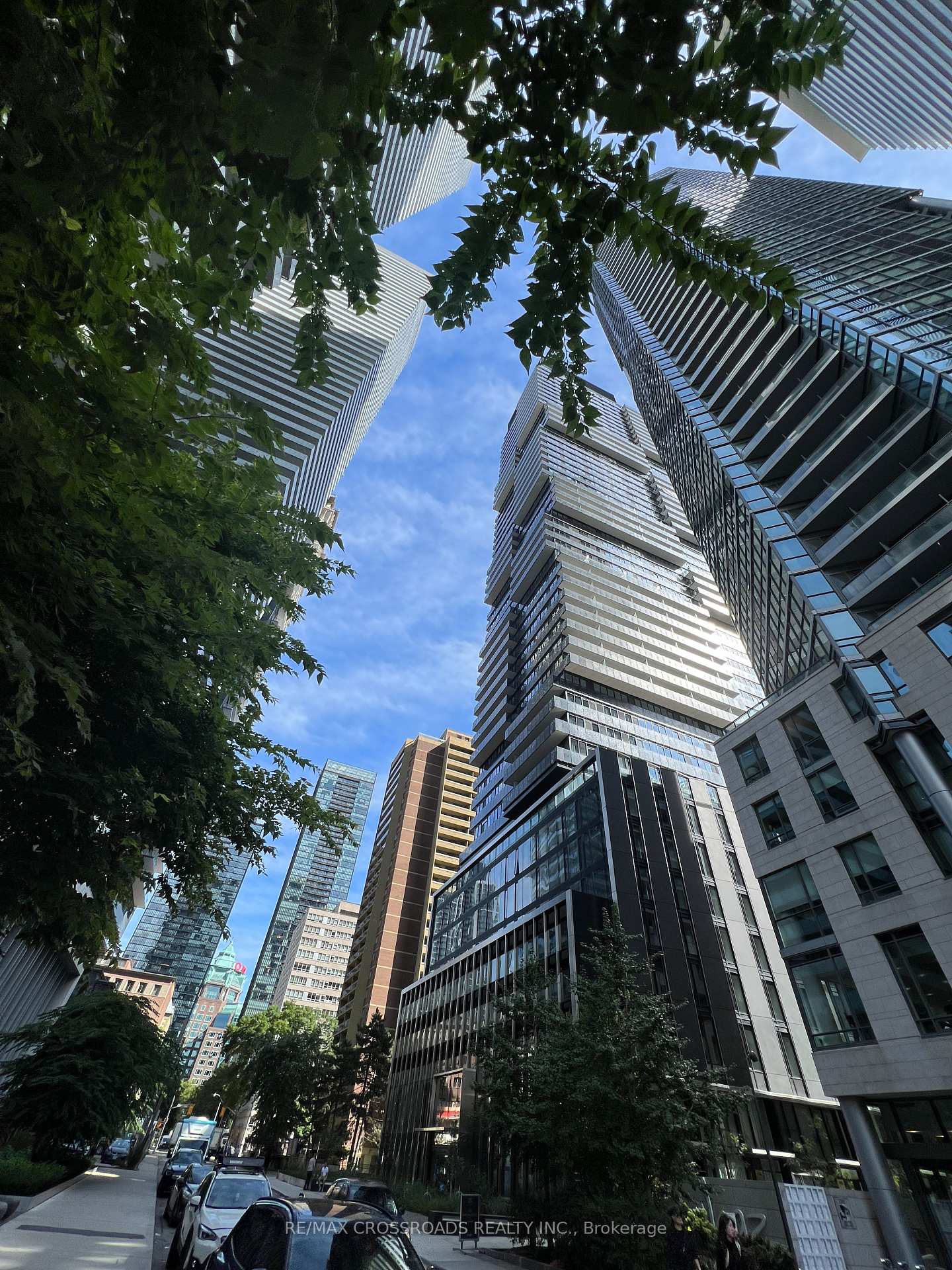 55-charles-street-e-toronto-ontario-c12387004