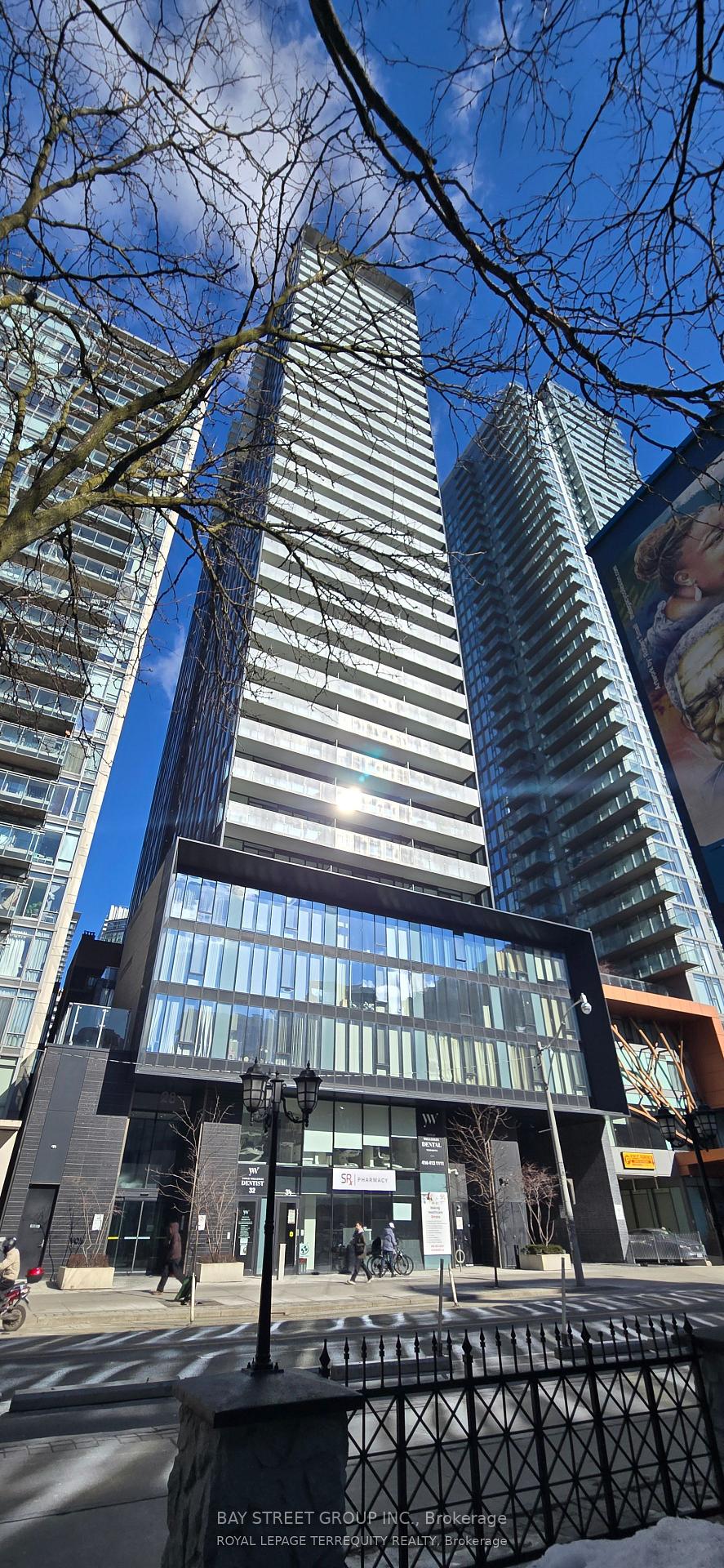 28-e-wellesley-street-e-toronto-ontario-c12387236