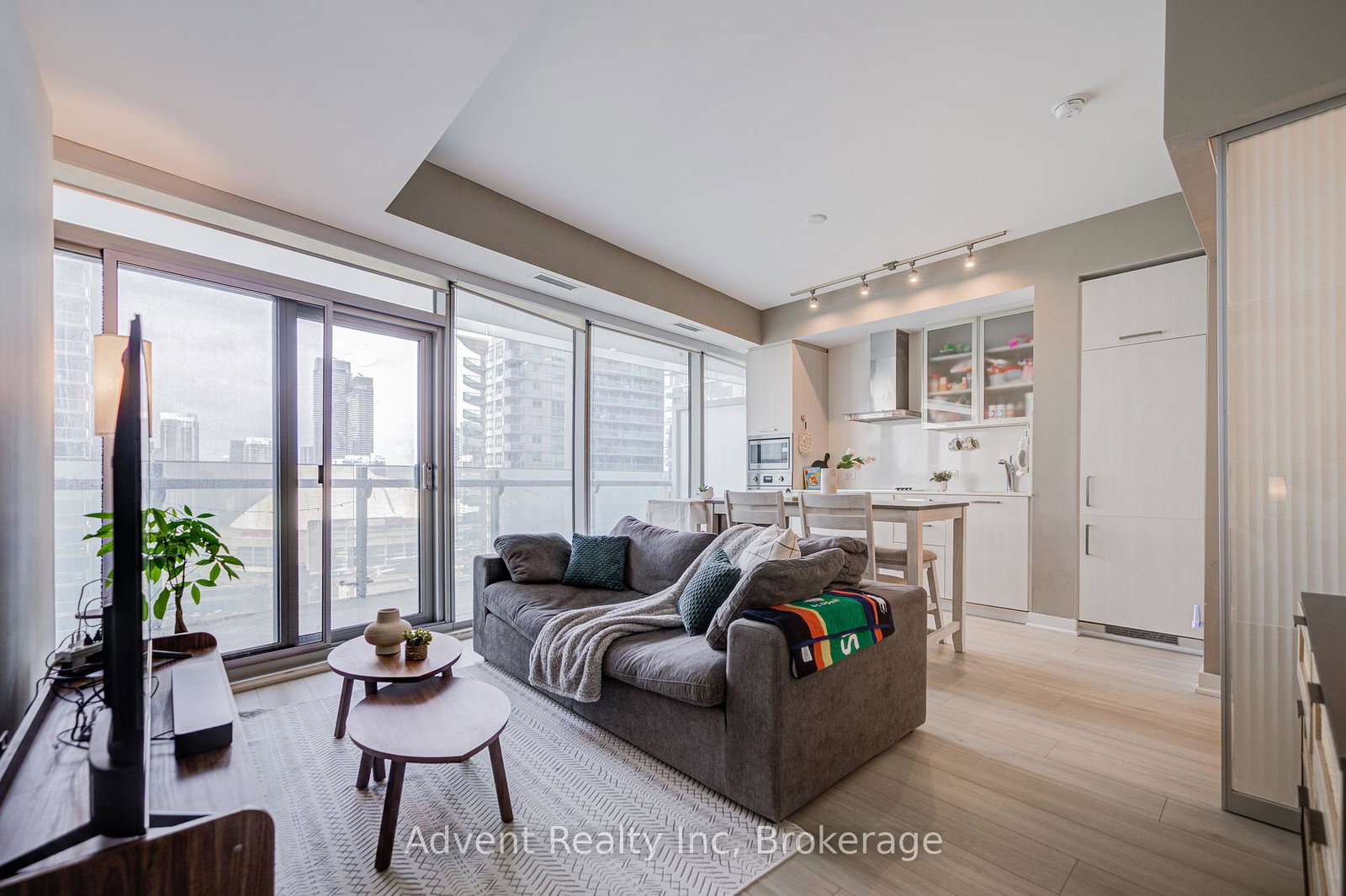 14-york-street-toronto-ontario-c12387426