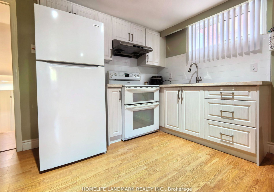 74-baroness-crescent-north-york-ontario-c12387443