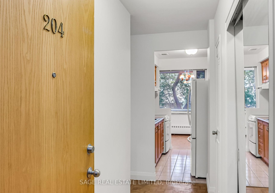 74-spadina-road-toronto-ontario-c12387494