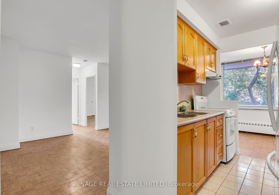 74-spadina-road-toronto-ontario-c12387494