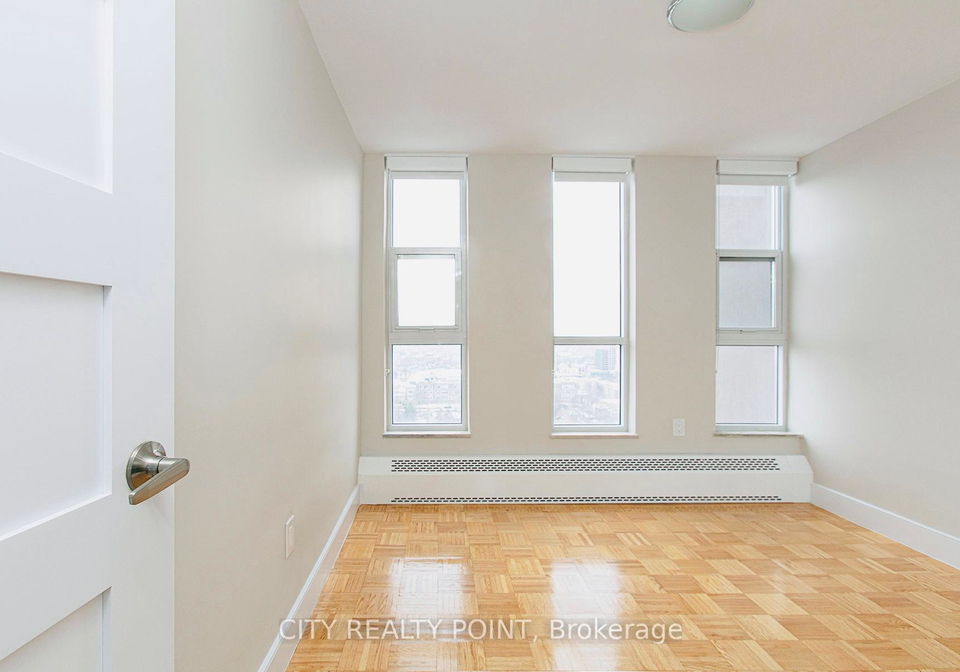 666-spadina-avenue-toronto-ontario-c12387501