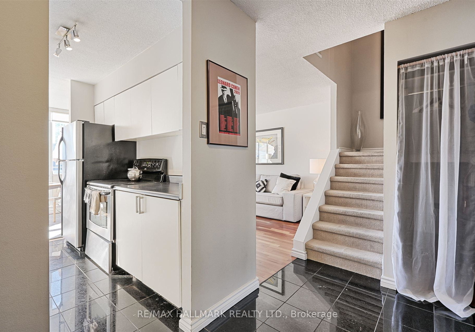 86-gerrard-street-e-toronto-ontario-c12387602