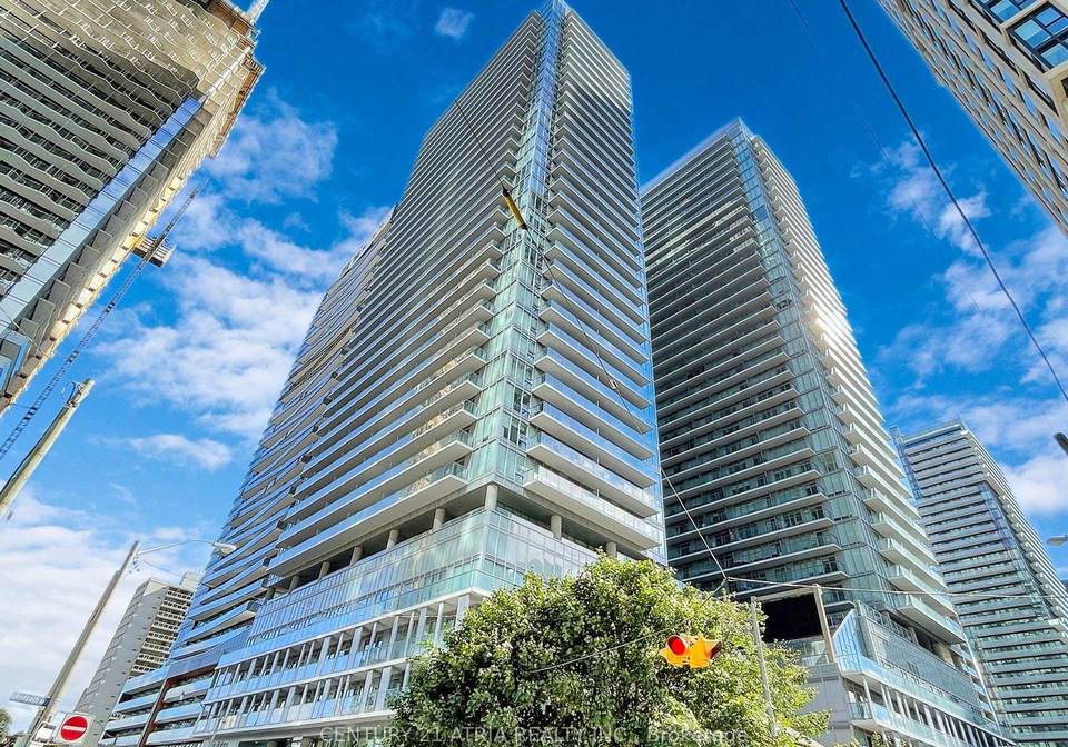 99-broadway-avenue-toronto-ontario-c12387672