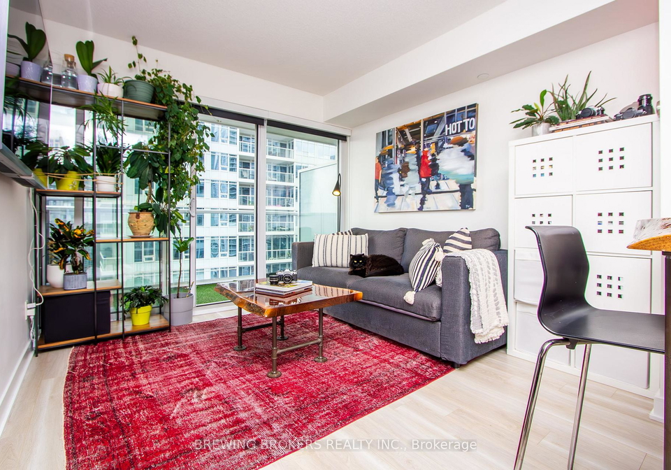 17-bathurst-street-toronto-ontario-c12387746