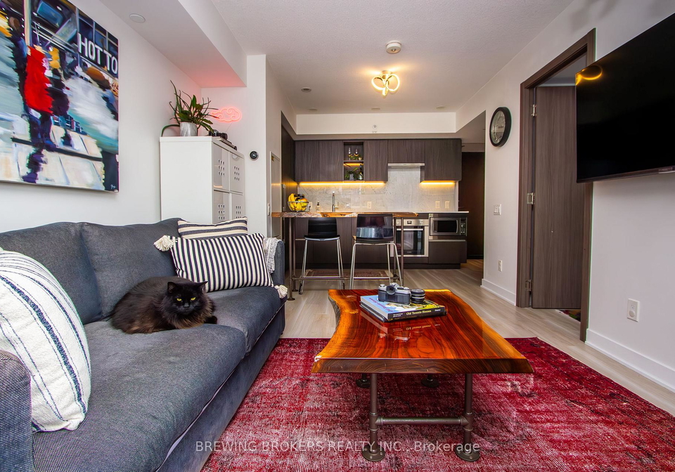 17-bathurst-street-toronto-ontario-c12387746