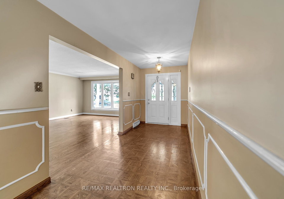 152-banbury-road-north-york-ontario-c12387772