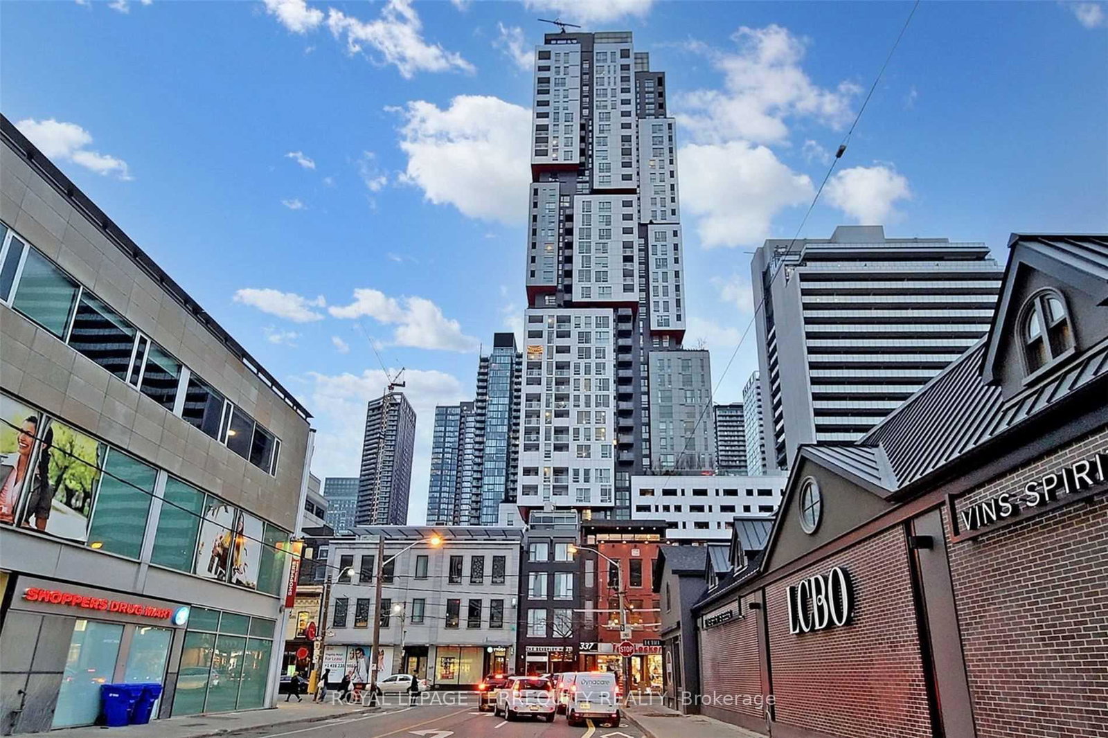 318-richmond-street-w-toronto-ontario-c12387847