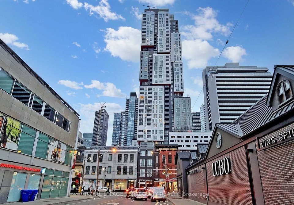 318-richmond-street-w-toronto-ontario-c12387847
