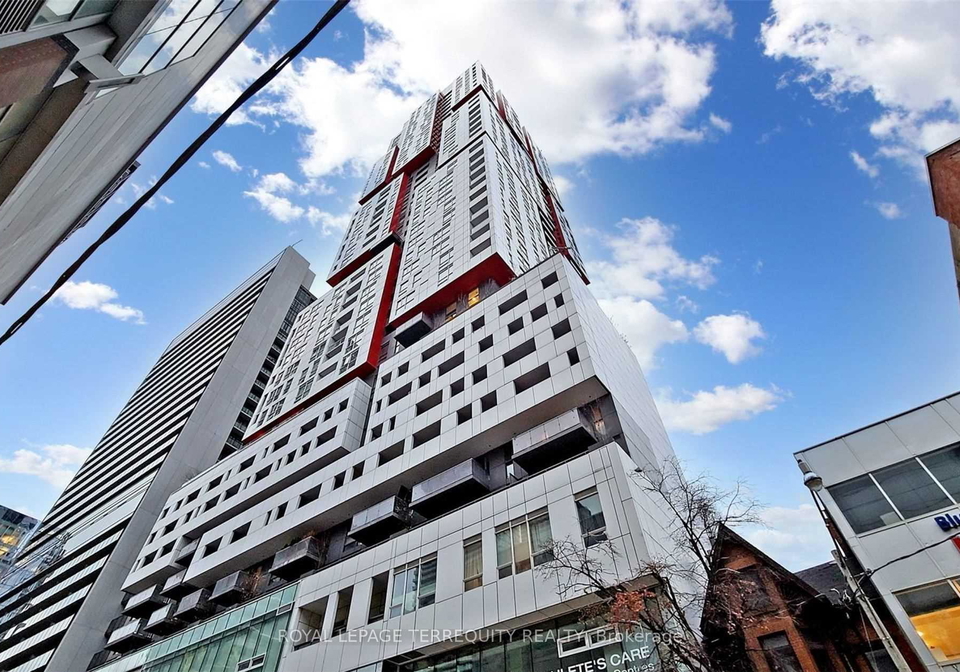 318-richmond-street-w-toronto-ontario-c12387847