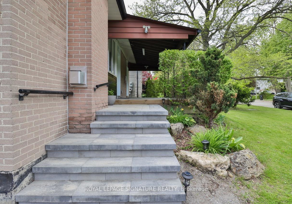 76-berkinshaw-crescent-north-york-ontario-c12387891