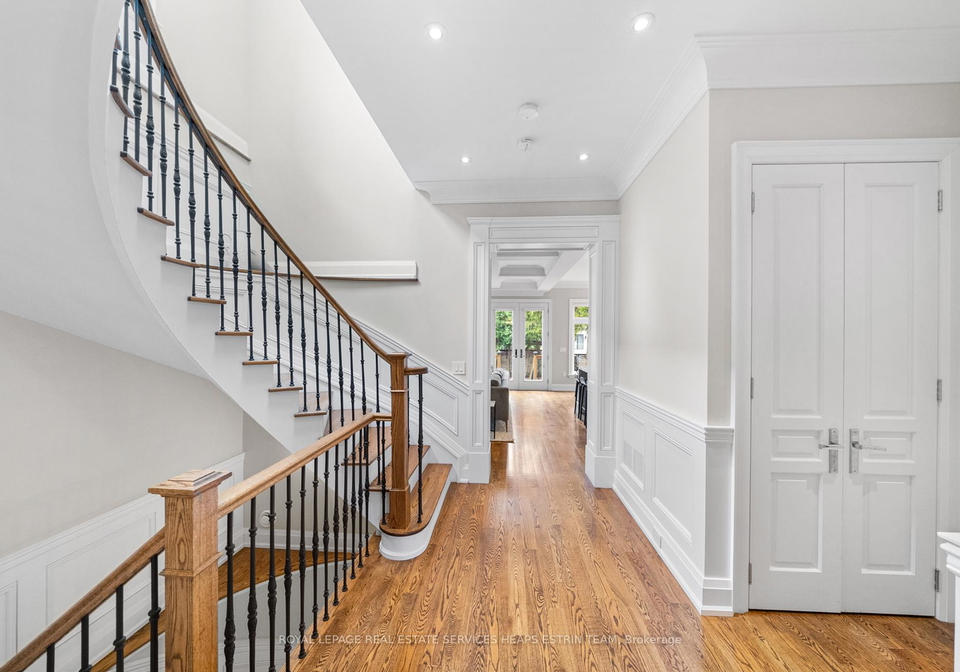 565-broadway-avenue-east-york-ontario-c12387943