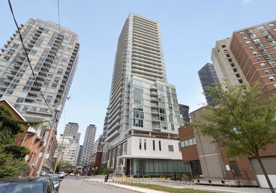 33-helendale-avenue-toronto-ontario-c12388044