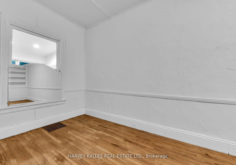 205-wychwood-avenue-toronto-ontario-c12388111