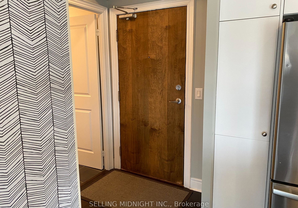 701-sheppard-avenue-w-toronto-ontario-c12388188