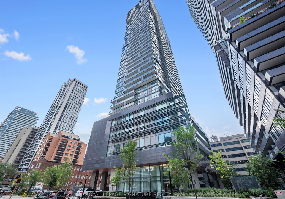 39-roehampton-avenue-toronto-ontario-c12388333