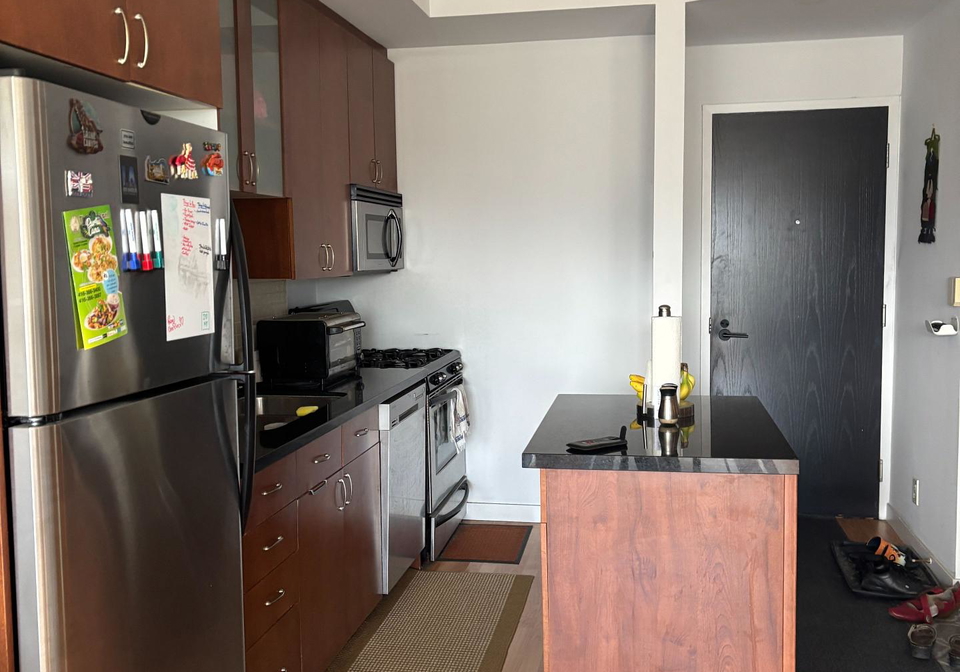 1-shaw-street-toronto-ontario-c12388367