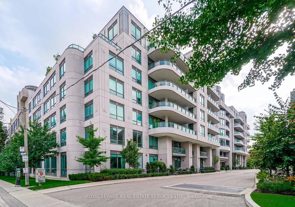 377-madison-avenue-toronto-ontario-c12388517
