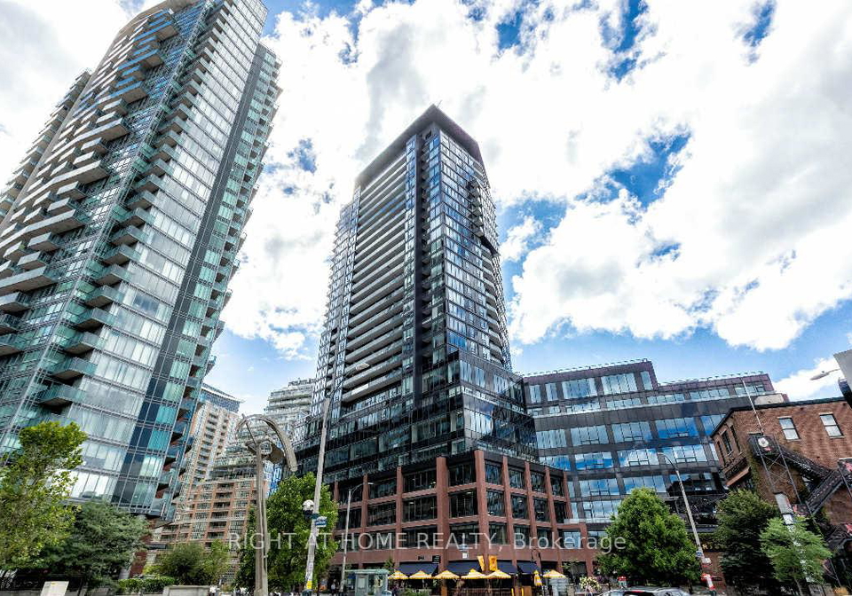 135-east-liberty-street-toronto-ontario-c12388560