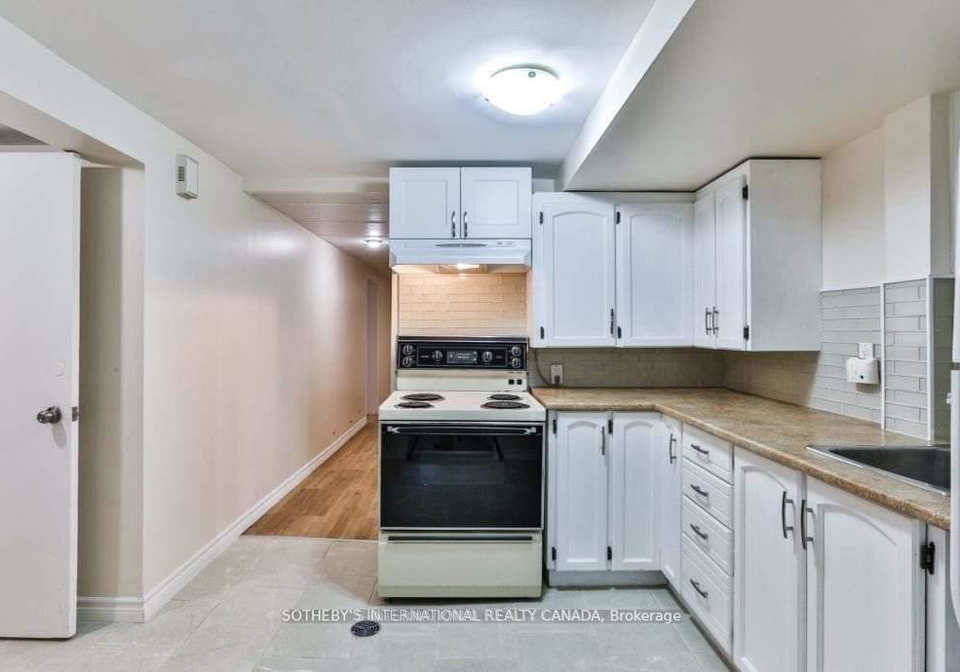1450-bayview-avenue-toronto-ontario-c12388630