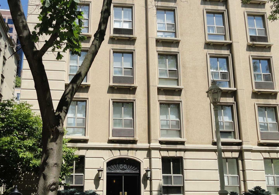 88-charles-street-e-toronto-ontario-c12388802