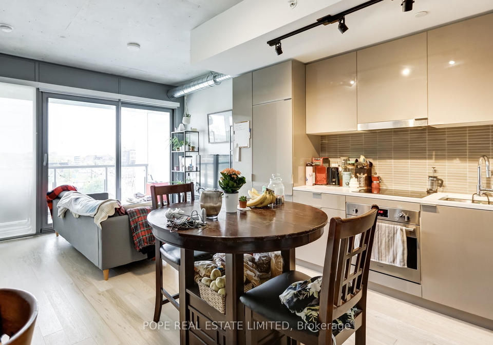 170-bayview-avenue-toronto-ontario-c12388853