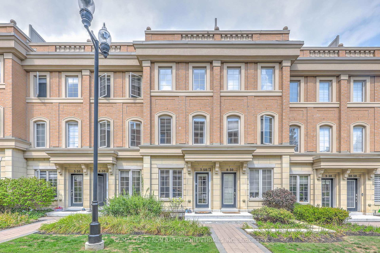 50-hargrave-lane-north-york-ontario-c12389300