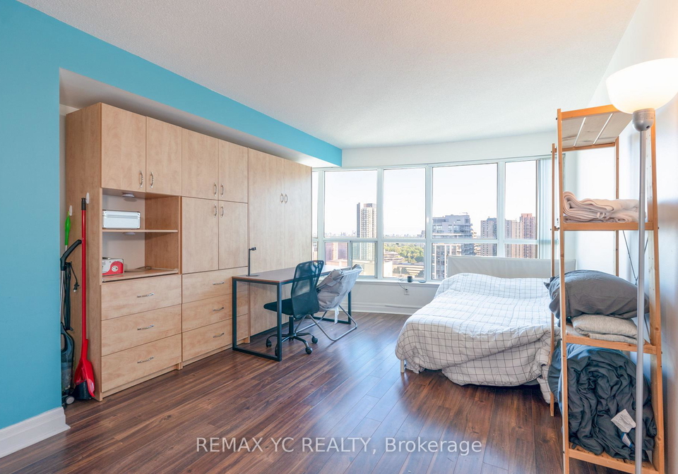 21-hillcrest-avenue-north-york-ontario-c12389570
