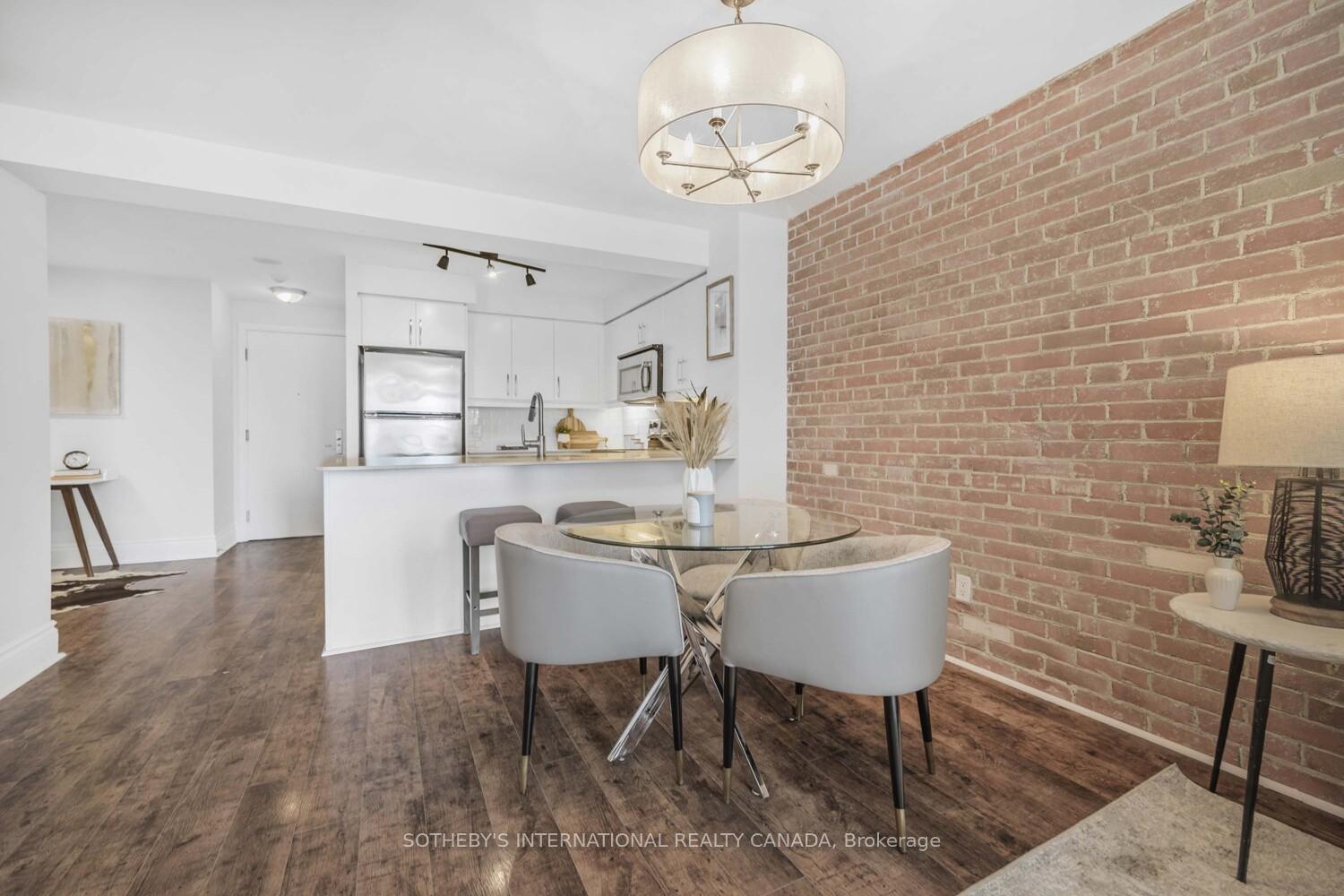 1-scott-street-toronto-ontario-c12389648