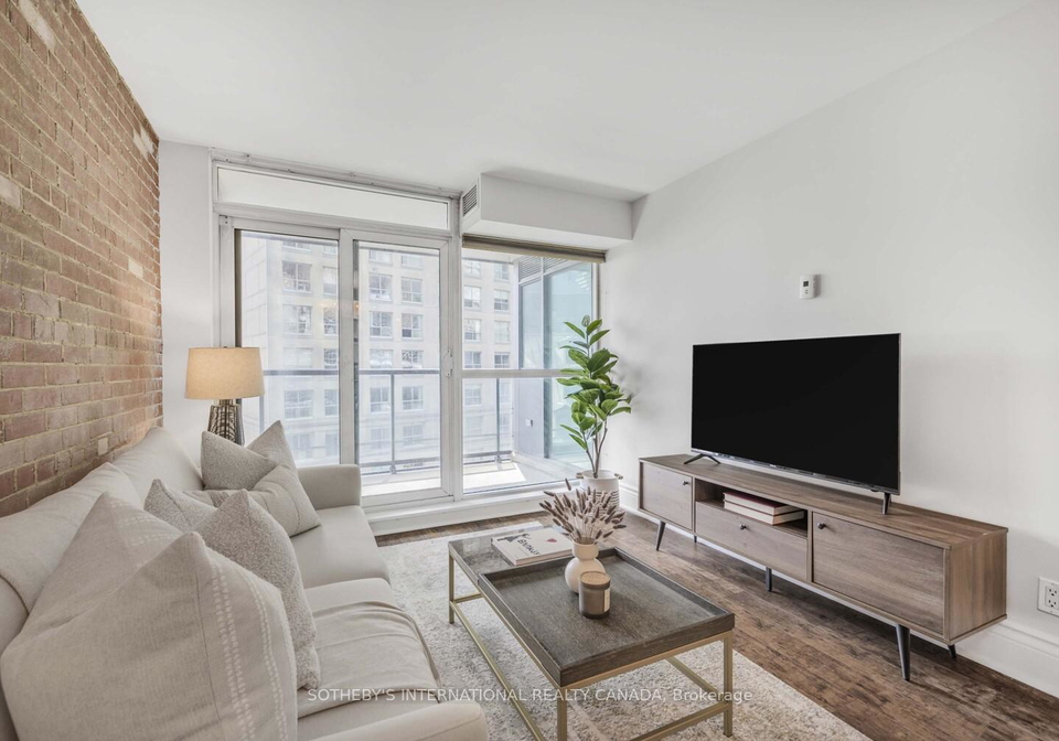 1-scott-street-toronto-ontario-c12389648