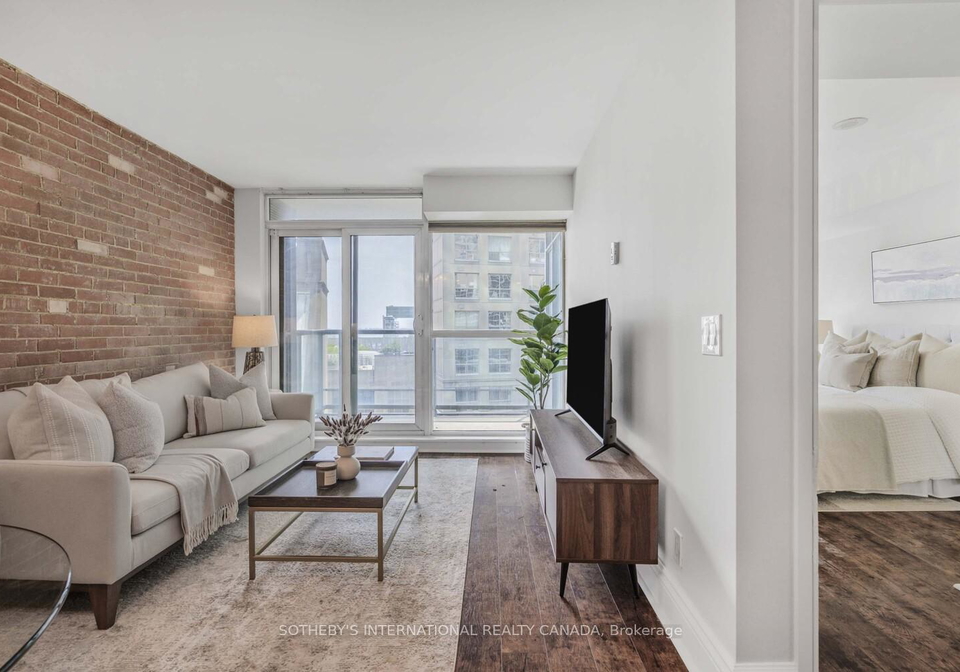 1-scott-street-toronto-ontario-c12389648