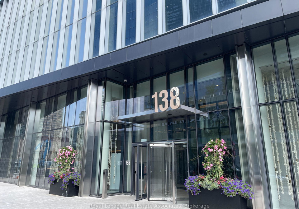138-downes-street-toronto-ontario-c12389685