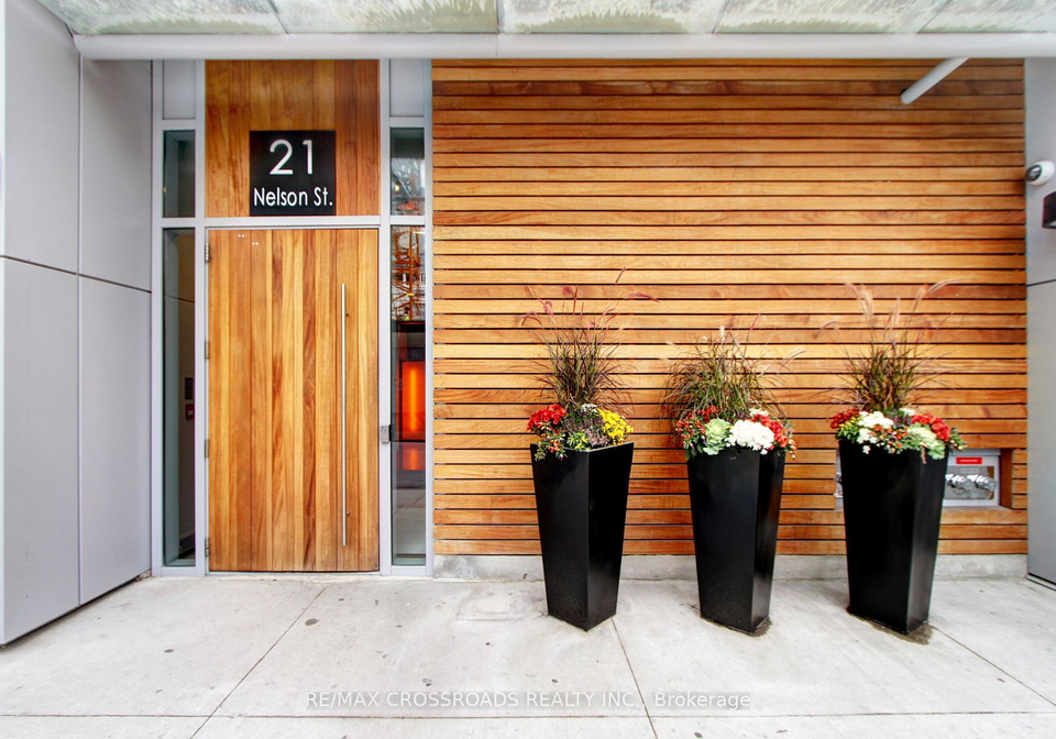 21-nelson-street-toronto-ontario-c12389964