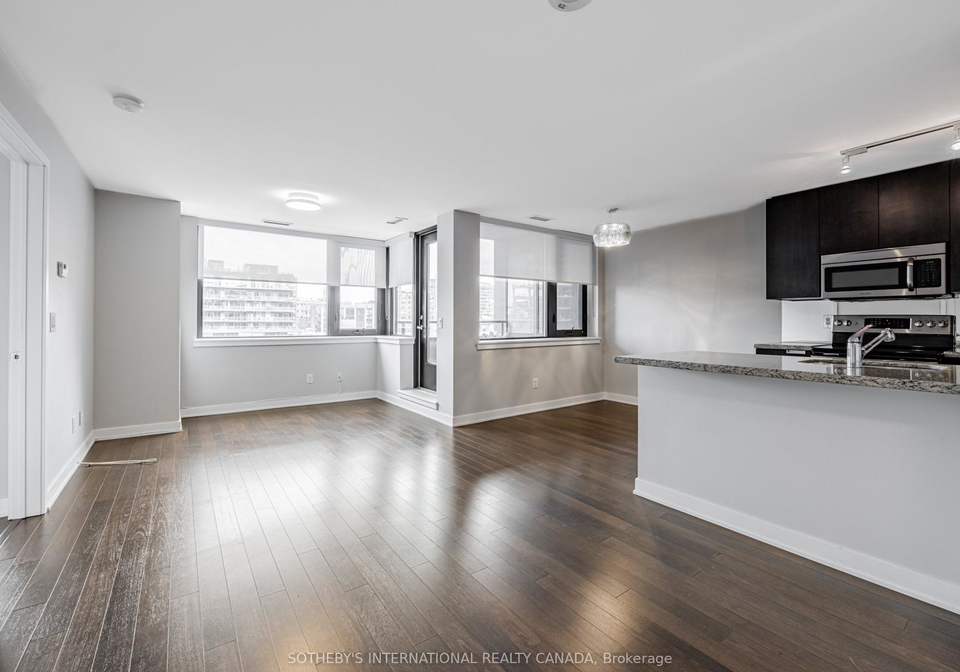 400-wellington-street-w-toronto-ontario-c12389973