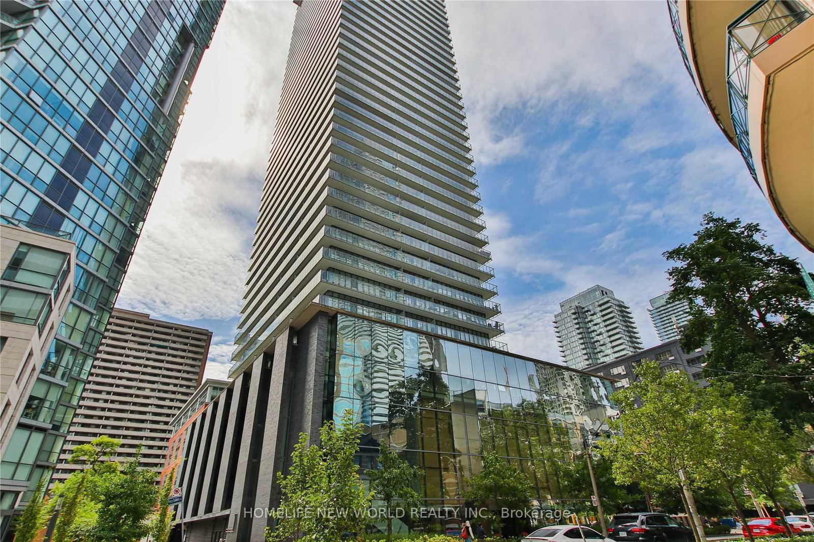 33-charles-street-e-toronto-ontario-c12389991