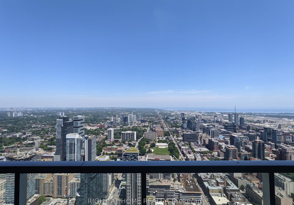 197-yonge-street-toronto-ontario-c12390308