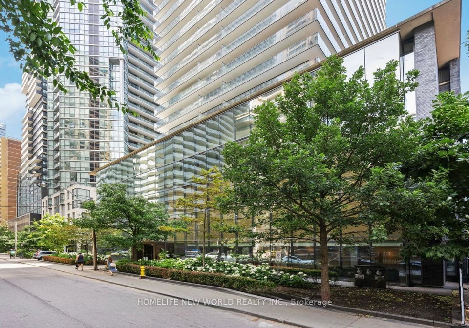 33-charles-street-e-toronto-ontario-c12390401