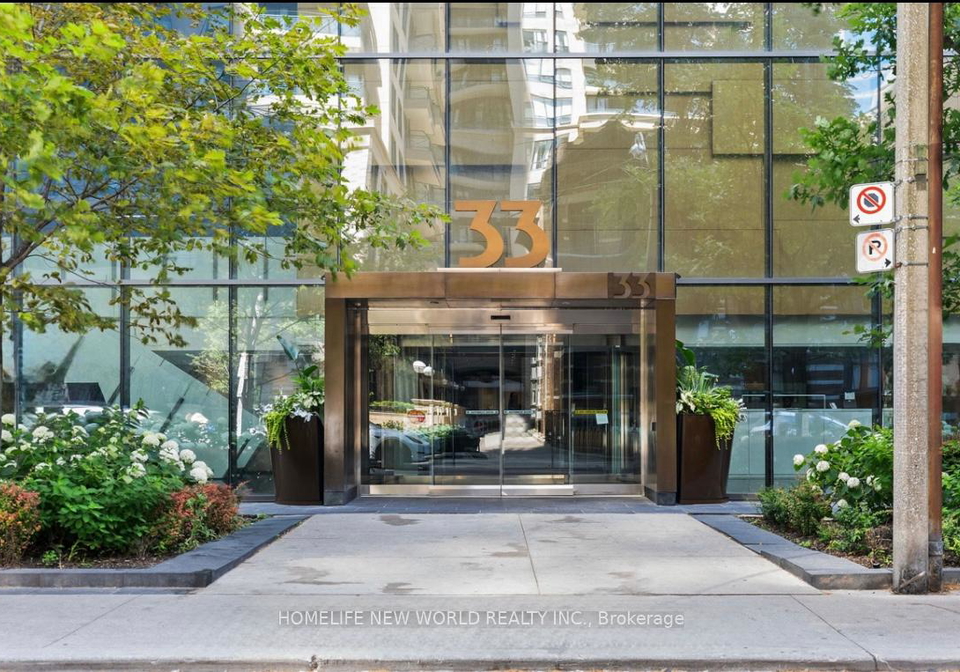 33-charles-street-e-toronto-ontario-c12390401