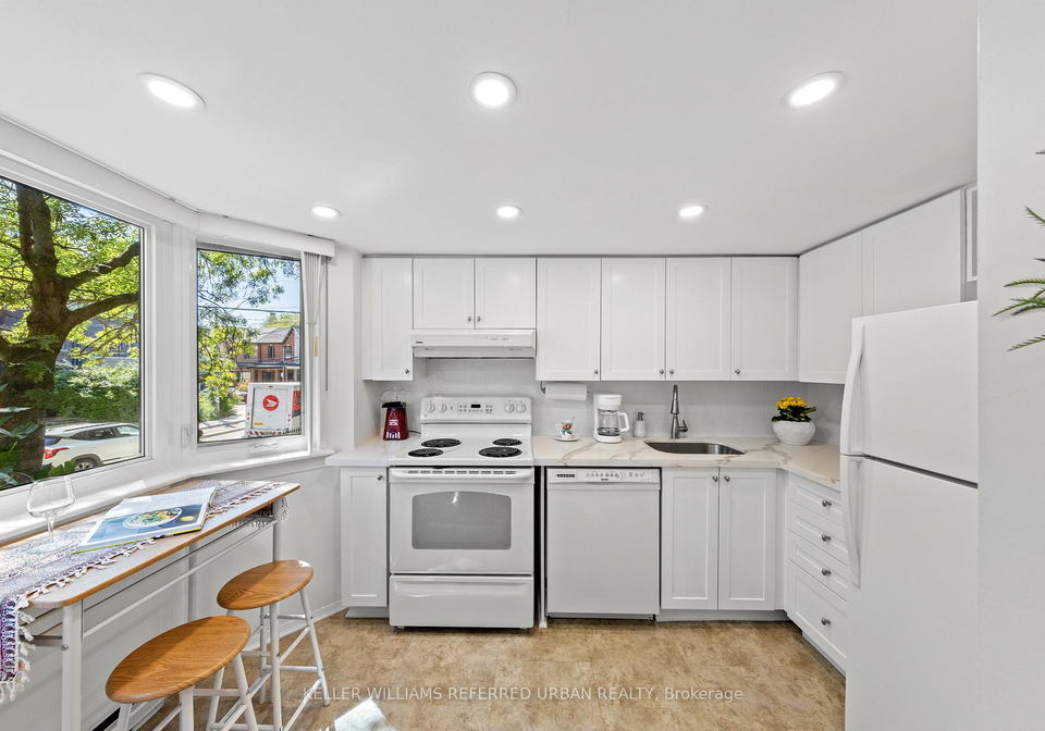 574-w-wellington-street-w-toronto-ontario-c12390419