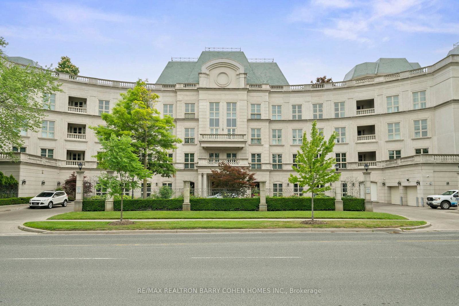 1-post-road-north-york-ontario-c12390635