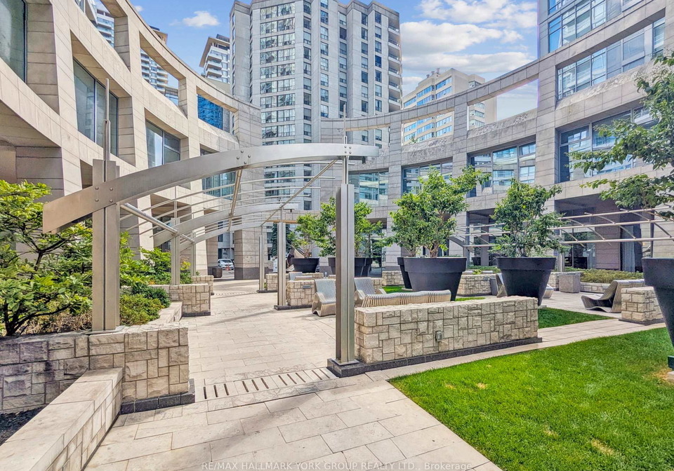 2191-yonge-street-toronto-ontario-c12390963