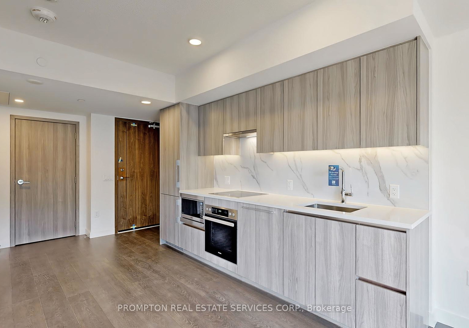 3-concord-cityplace-way-toronto-ontario-c12391079