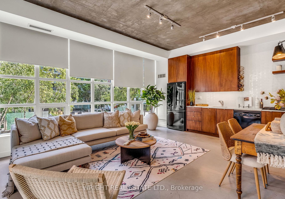 19-brant-street-toronto-ontario-c12391571