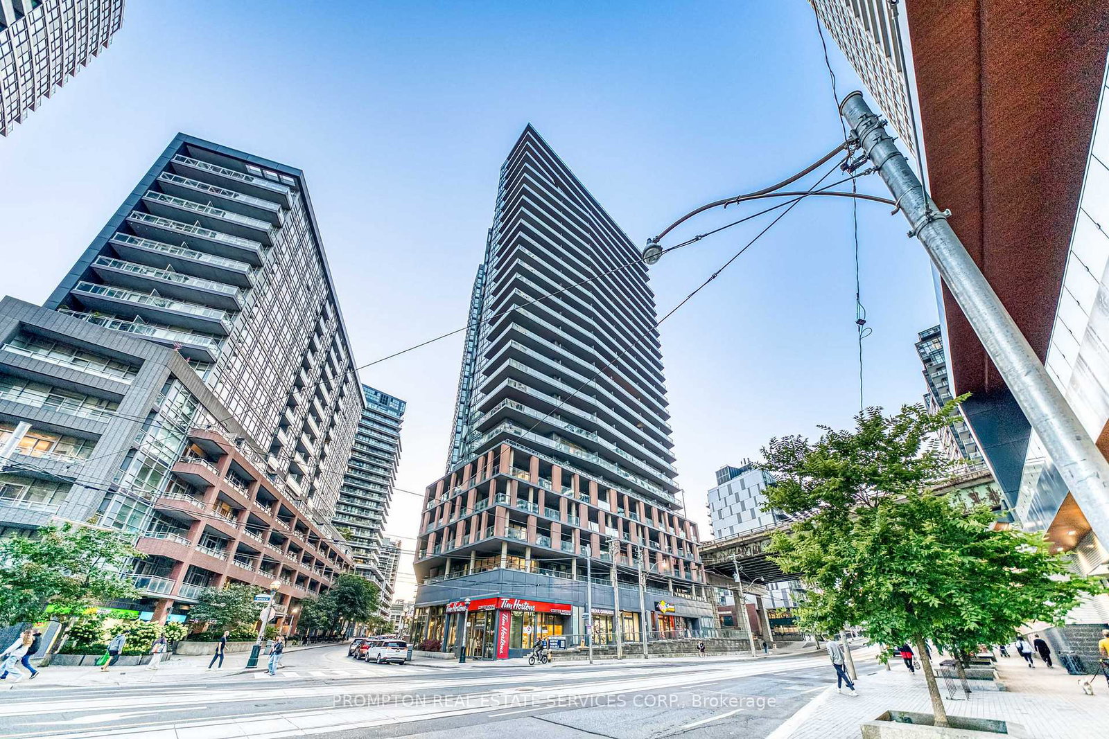 20-bruyeres-mews-toronto-ontario-c12391658