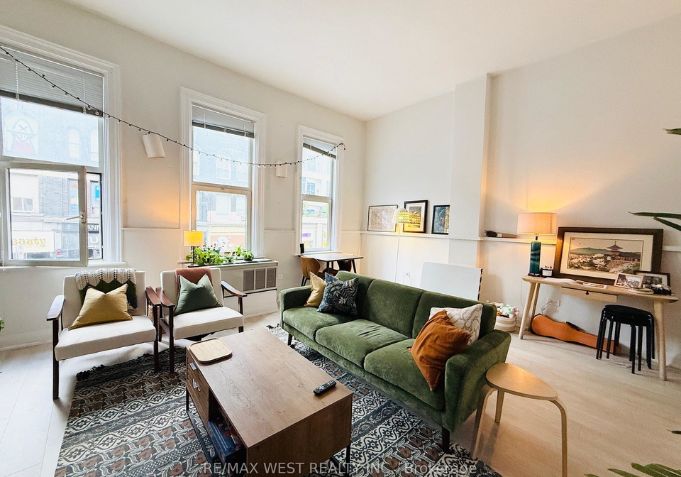 588-yonge-street-toronto-ontario-c12391771