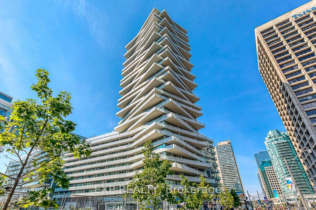 15-queens-quay-e-quay-toronto-ontario-c12392351
